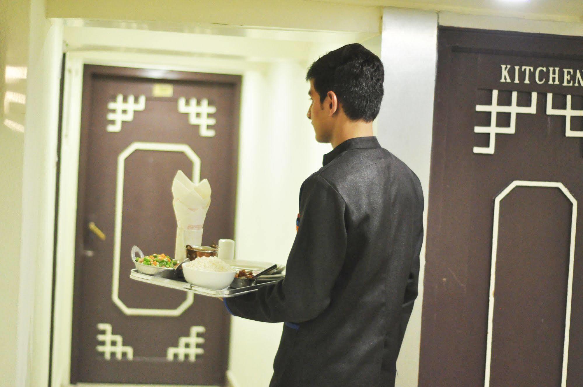 Hotel Sidharath Shimla Bagian luar foto
