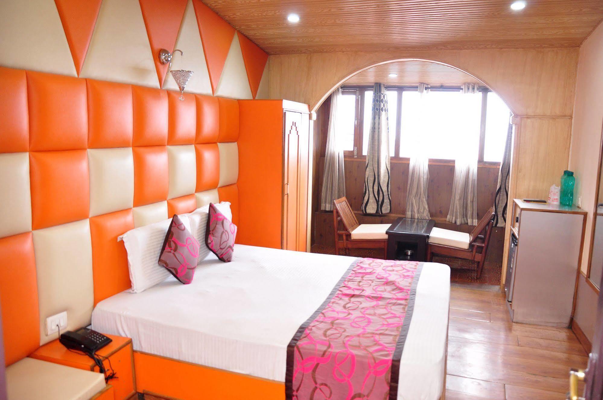Hotel Sidharath Shimla Bagian luar foto