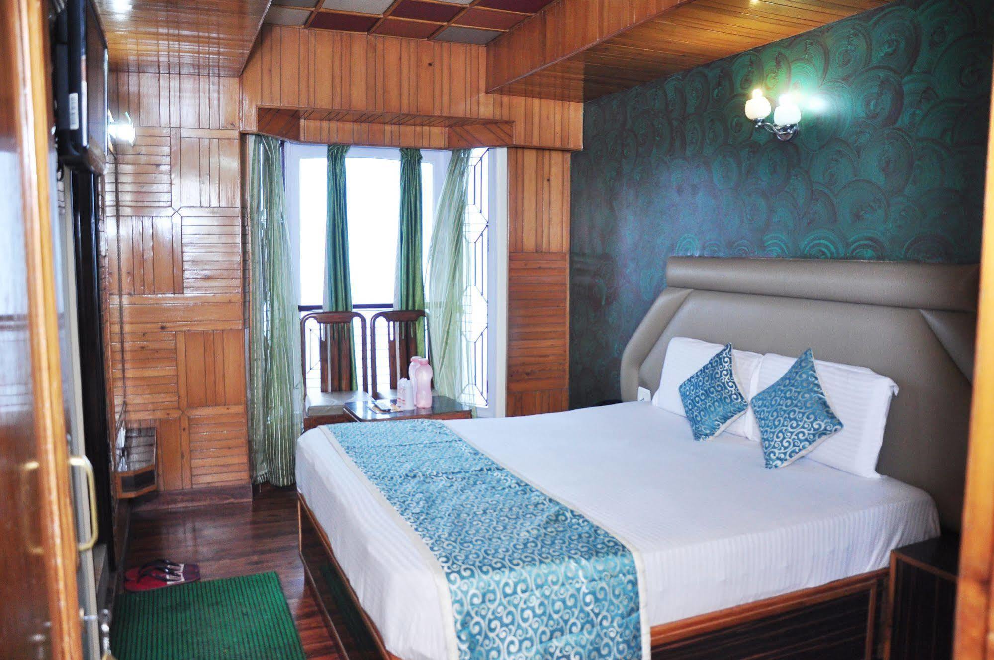 Hotel Sidharath Shimla Bagian luar foto