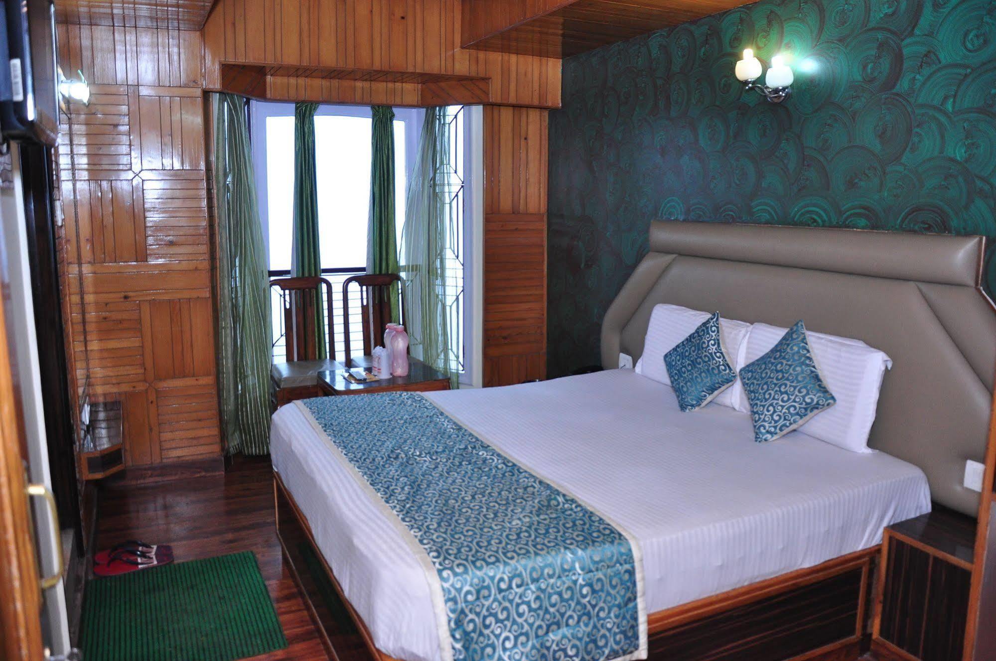 Hotel Sidharath Shimla Bagian luar foto