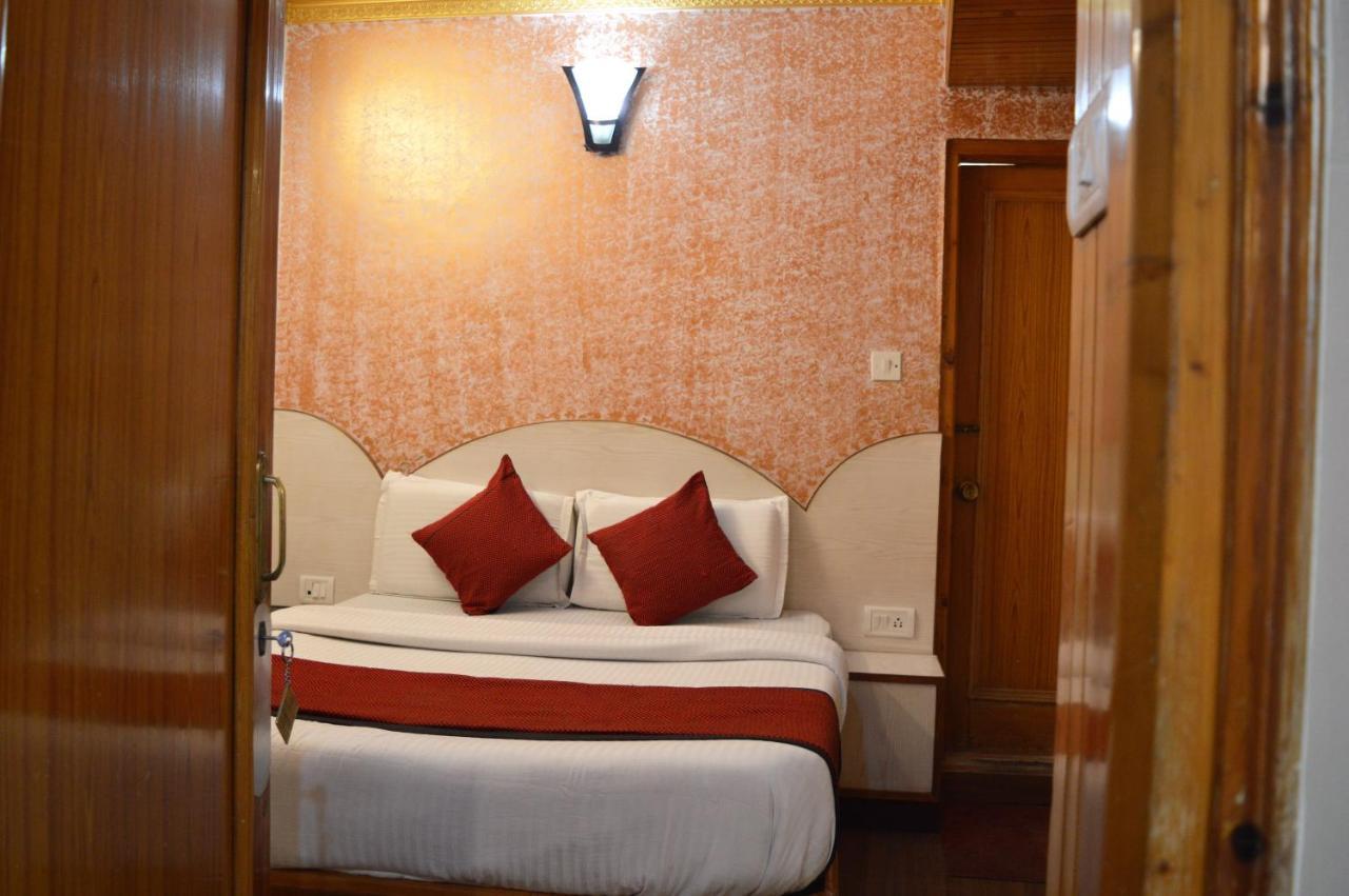Hotel Sidharath Shimla Bagian luar foto